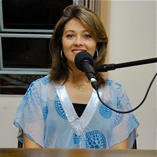 Veterinária Ludmila de Carlos
